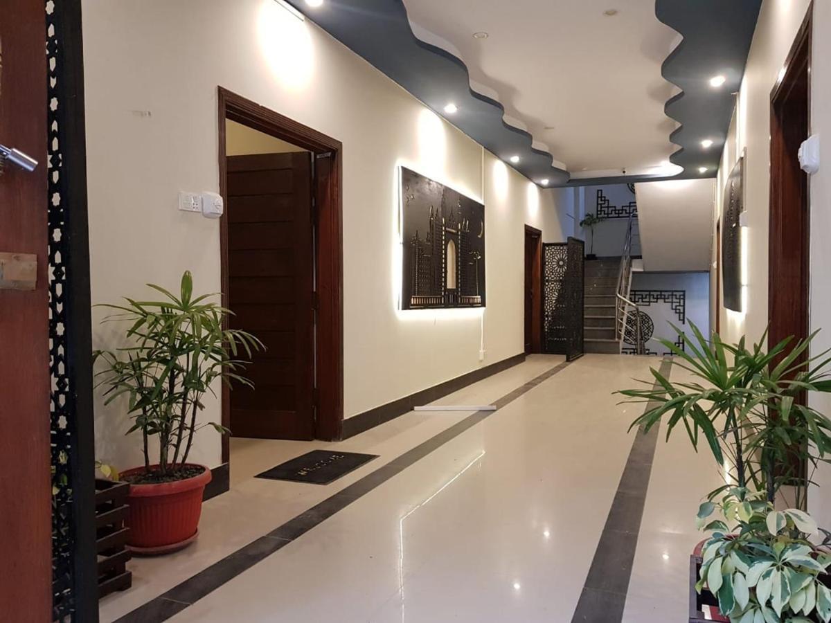 Republika Urban Apartamento Abbottabad Exterior foto