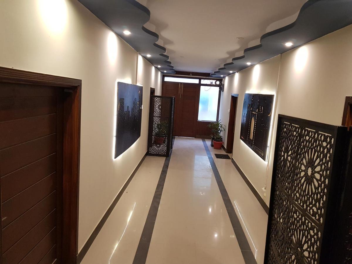 Republika Urban Apartamento Abbottabad Exterior foto