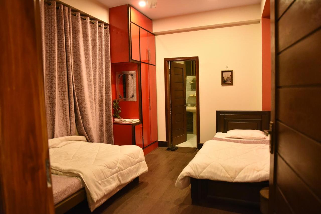 Republika Urban Apartamento Abbottabad Exterior foto