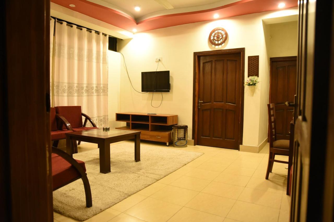 Republika Urban Apartamento Abbottabad Exterior foto